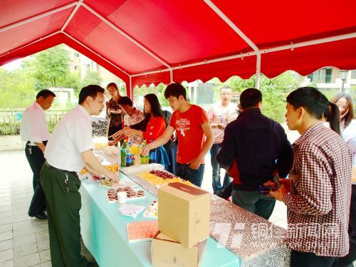 һ·��顢�ж����� �춼���������VIP�ͻ���л�ƻ�¡�ؾ���